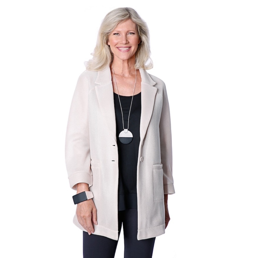 Nwt WYNNE LAYERS Raglan sleeve mesh blazer